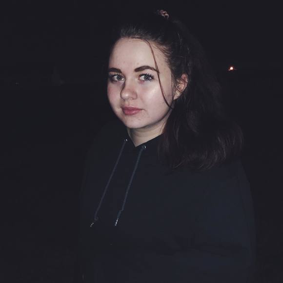 Meet your Posher, Krista - Picture 1 of 1